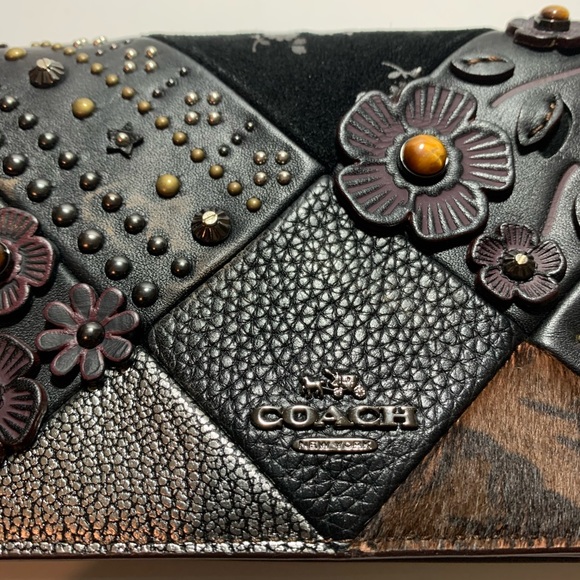 Coach Quilted Tea Rose Crossbody - Picture 3 of 16